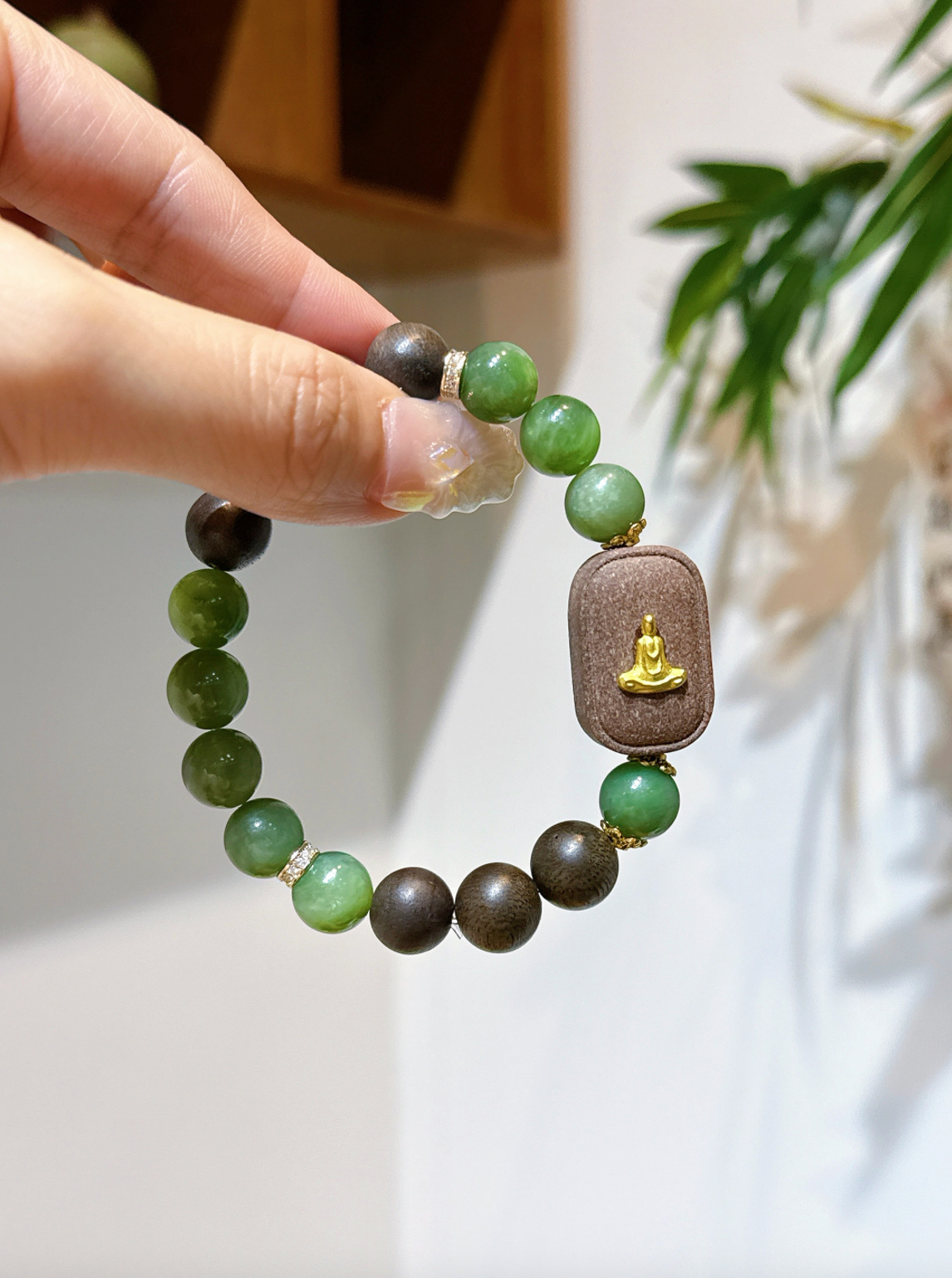 Beaded Green Aventurine and Sandalwood Bracelet | Verdant Talisman