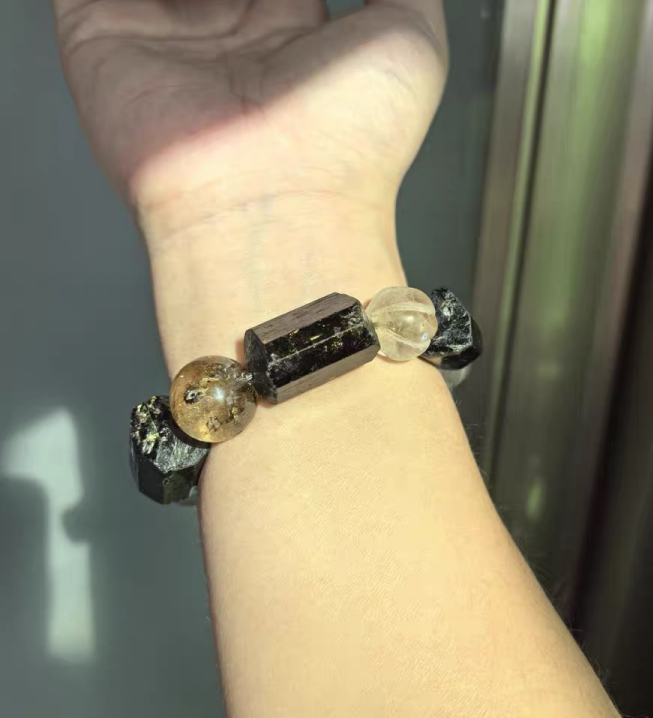 Black Tourmaline Bracelet for Protection | Hollow Pulse